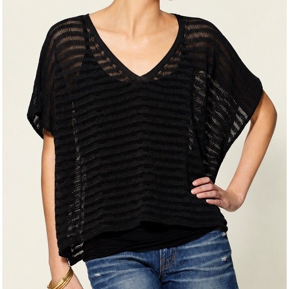 360 Sweater 100% Linen Black V-Neck short Sleeve Top Blouse Size: Small